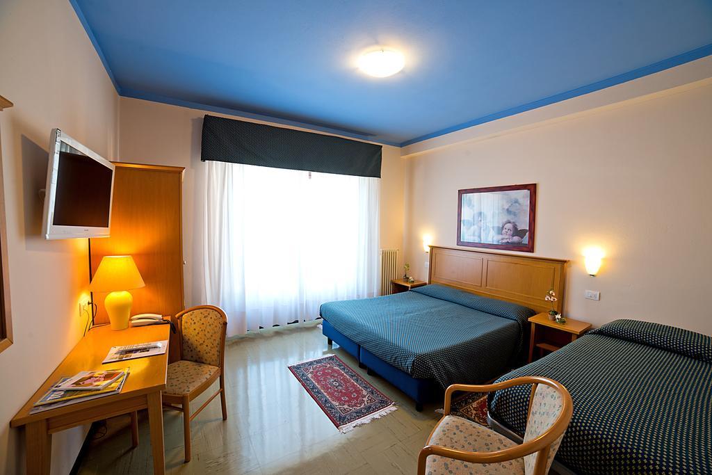 Hotel Europa Porlezza Ngoại thất bức ảnh