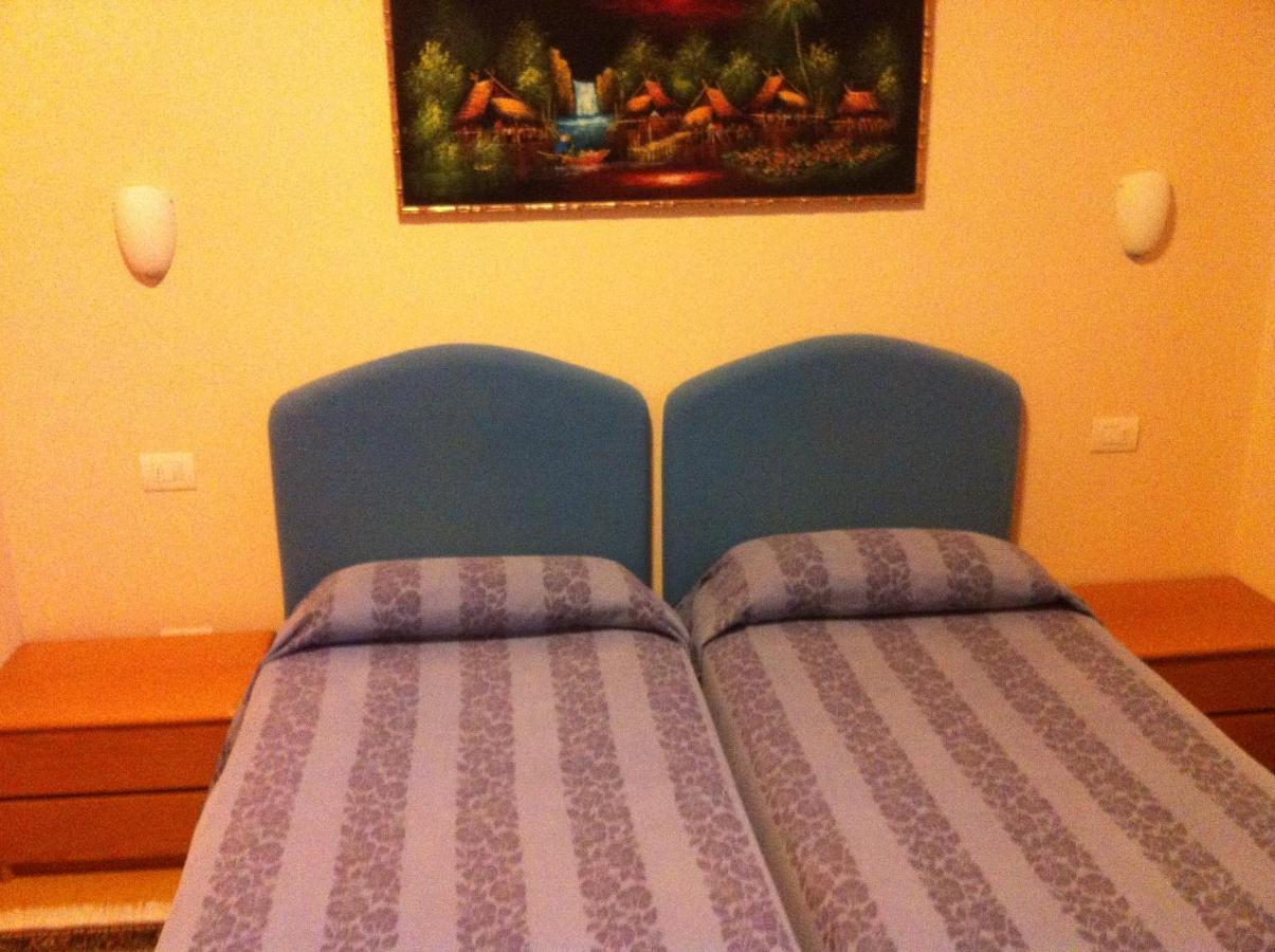 Hotel Europa Porlezza Phòng bức ảnh